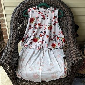 Dice High Low Floral Top